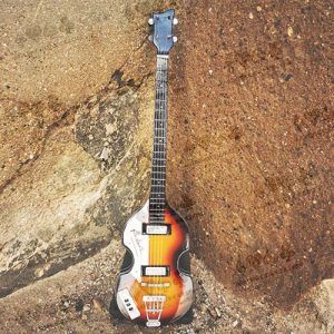 Miniature Bass Paul McCartney Hofner The Beatles Music banda mini miniatura bajo musica grupo rock 11