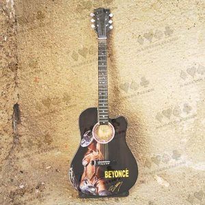 Miniature Guitar Beyonce Mini Music guitarra replica miniatura Musica pop dance cantante 11