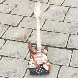 Miniature Guitar Green Day USA mini music punk rock miniatura guitarra estados unidos musica banda grupo musical replica