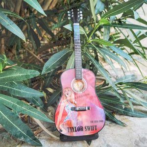 Miniature GuitarTaylor Swift Tour pink mini music replica dance pop guitarra miniatura musica cantante conciertos 11