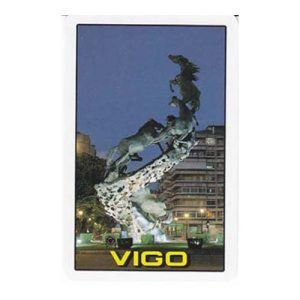 Vigo baraja españoila Fournier Plaza España Caballos Oliveira 50 cartas juego jugar turismo viajar Naipes Heraclio 11